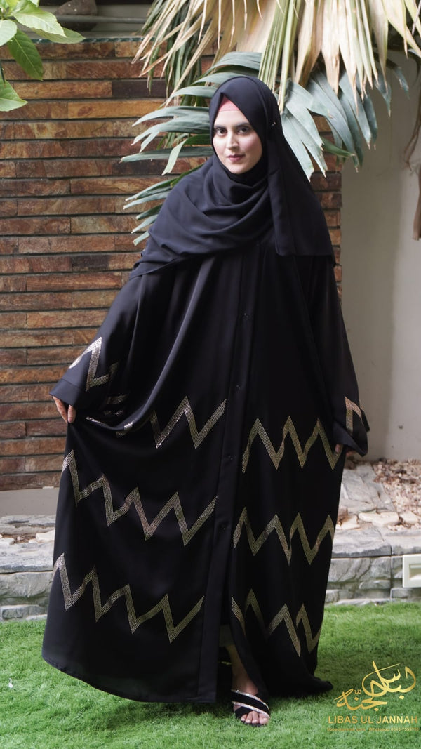 ABAYA V-Shape DMC Nugget Elegance
Fabric: Nida Korean
Color: Black